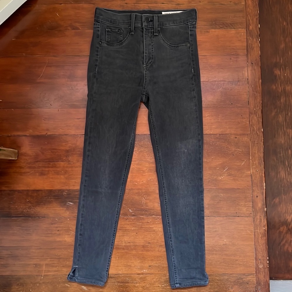 rag & bone 10” Capri Slit Jeans in Black Rock